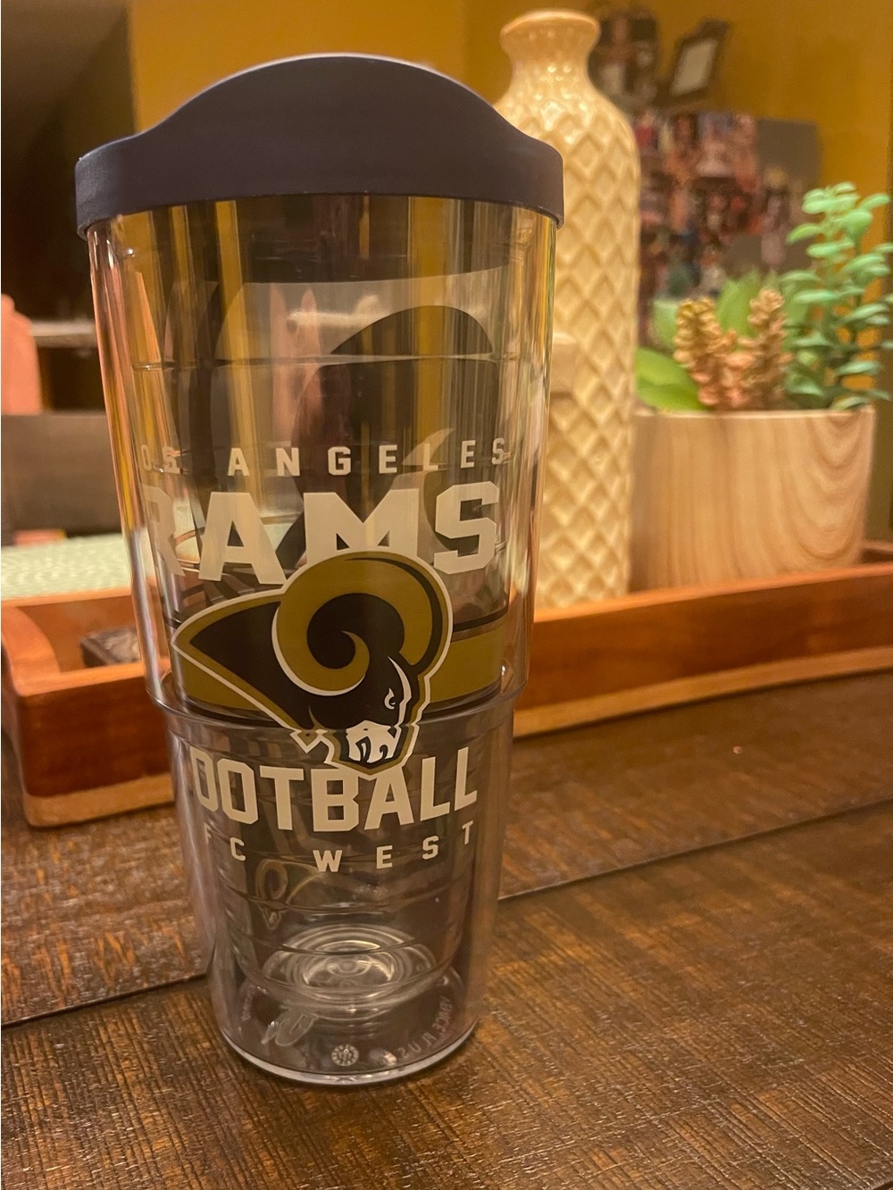 LA Rams Logo Tumbler with Navy Lid